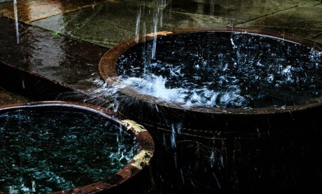 有了院子，一定要放个水缸，老辈人的智慧，年轻人看不懂？