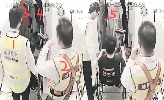 郑智化再次发文吐槽大陆机场，坦言心灰意冷萌生退意，评论区翻车