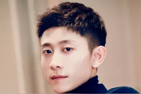 张一山凌晨发文，官宣“新身份”，原来他早已走上另一条康庄大道图片