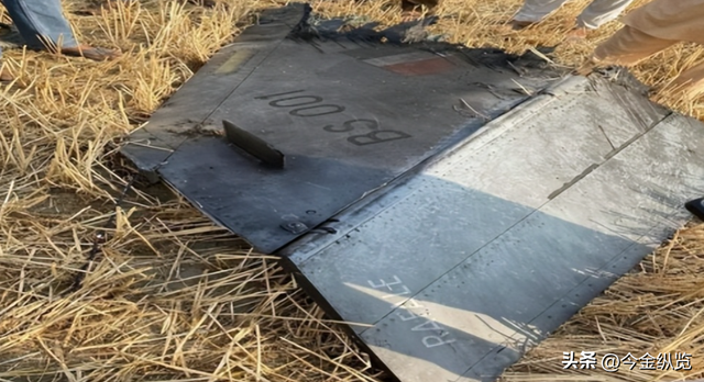 乌克兰前线溃败，印度战机当众坠毁！两场闹剧，撕下"实力"遮羞布