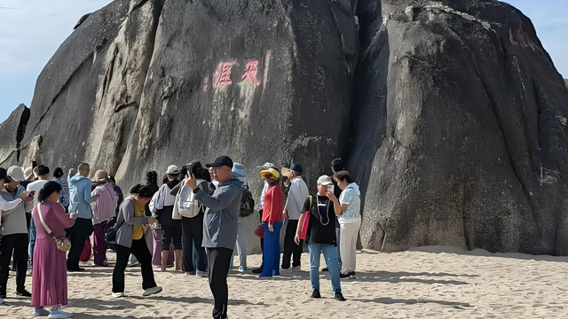 五一假期八大“坑人”景区出炉，每一个都名声在外，有你去过的吗