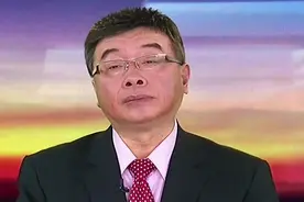 台湾最强斗士邱毅，因爱国言论被迫离婚，妻子每天活在恐吓中图片