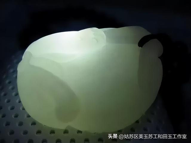 如何从结构上辨别和田玉的产地？