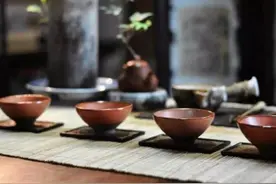 有一种人，把自己舍不得用、不舍得吃的东西，送给别人，越送越穷图片