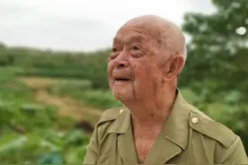 一人消灭400敌人，战场上的单兵之王，荣获罕有的一等功图片