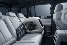 比亚迪“大五座天花板”方程豹钛7火爆上市，售价17.98万元起图片