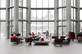 研究生毕业后在高校当辅导员，月收入揭秘，工作优势曝光图片