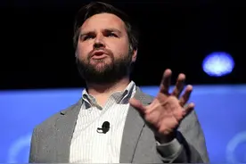 中国军力何时超美国？美议员根据美国的历史，推导出一个答案图片