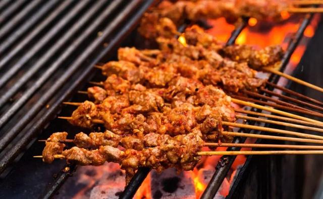 春秋假出逃天花板！成都1.5h直达，天全CityWalk强势来袭，打卡赢文创奖牌+狂炫美食！