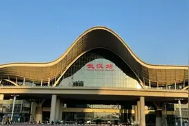 武汉站、武汉东站、汉口站、武昌站很多人分不清该怎么坐车图片