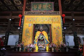 精彩直击！各界嘉宾共赏《天水千古秀》 光影交错中感受天水千年历史文化图片