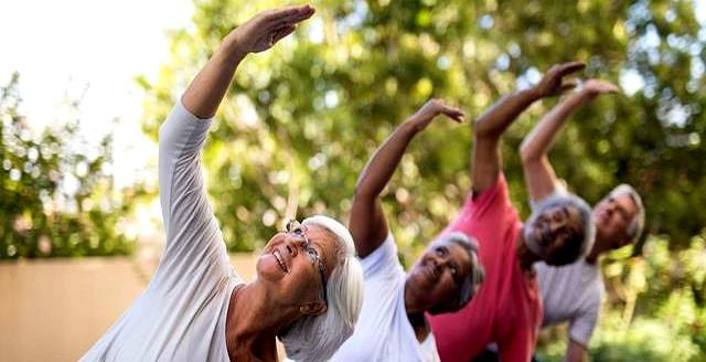 锻炼越多越早死？医生警告：这3种运动、中老年人别再拼命做了！