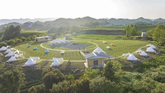 春假出逃计划 │ 从指尖绿意到星空露营，开启春日黔北茶韵之旅！