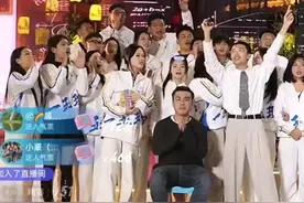 昨晚郭有才直播间，2小时内4千多辆跑车一直刷，为何有如此壮举？图片