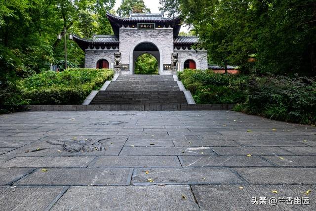 两性关系:不管你信不信，男性过了70岁后，基本都是这6个表现