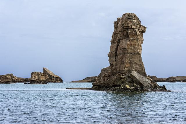 青海旅游-海西州-乌素特水上雅丹景区
