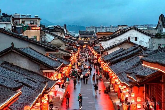 会理文旅业态升级焕新！古城特色“商圈”点亮文旅消费新场景