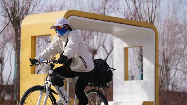 湖城涌春潮④丨去有风的地方！在银川，邂逅一场湖光山色间的City Ride