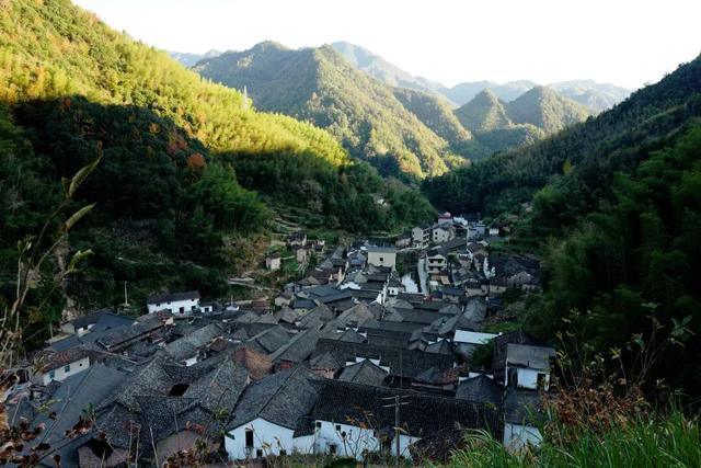 泡真温泉，逛避世古村！高铁1h去这个小县城过悠闲周末～