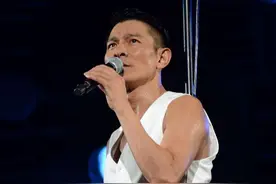 全世界唱功最好的10位男歌手排行榜，他们要是去歌手现场就好了！图片