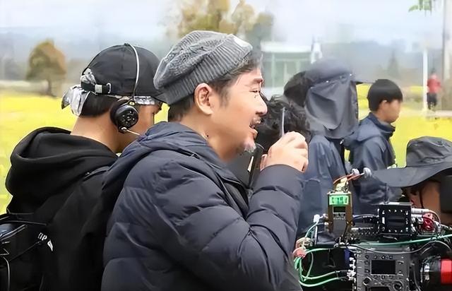 再多钱有什么用？70岁身家过亿的张国立，还是要为43岁儿子操碎心