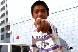 变形结束后不愿回村，向富爸爸要钱被拉黑的吴宗宏，如今怎样了？图片