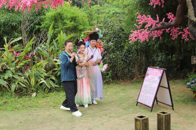 走,一起上春山!清明假期出发观音山,花神约您来见~