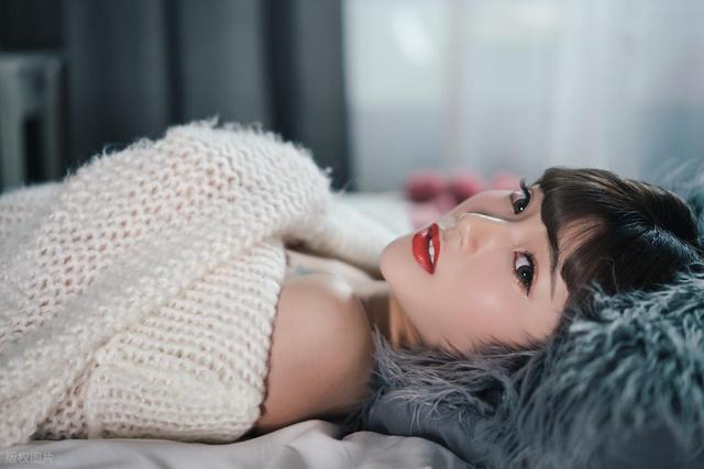 Deepseek顶级回答：如何成为有钱人，娶到白富美？