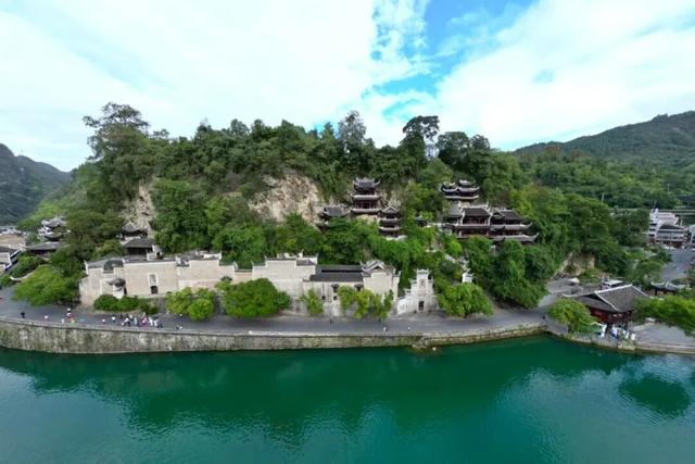 镇远以5A为翼，织就全域联动网，绘就文旅融合新图景