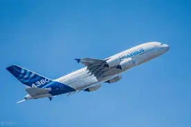 重返蓝天，南航巨无霸A380复活！图片