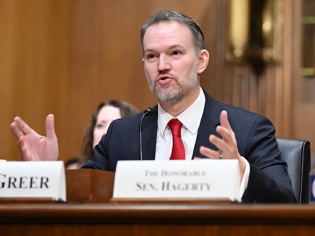 交底了！特朗普访华在即，美急抛三大诉求，厚脸皮求中方接盘买单