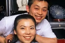 “乒坛传奇”邓亚萍：身价过亿，丈夫身居高位，儿子状态让人意外图片