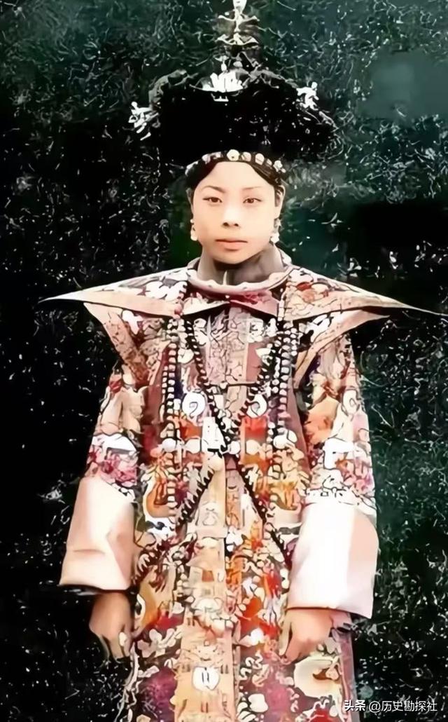 这是溥仪5位娇妻的真实样貌，都看看吧，这可不是演员扮演的！