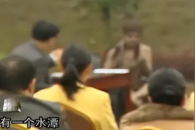 回顾：湖南5岁男孩坠入天坑，独自生存8年成野人？如今他怎样了图片