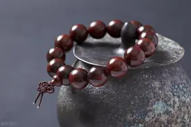 中药手串成养生新宠，它真有健康功效吗？图片