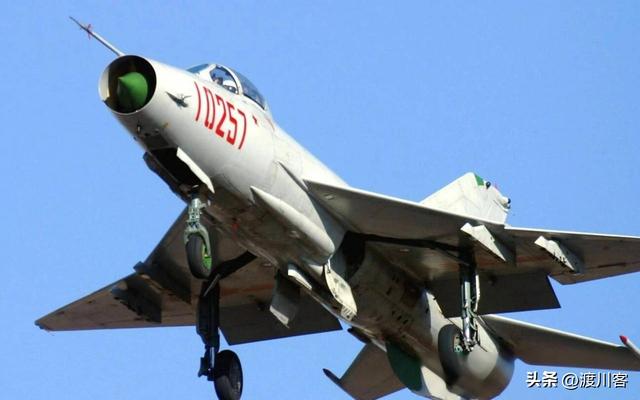 日本终于认清现实，和中国的差距藏不住了	，战机挑衅失败反遭驱赶
