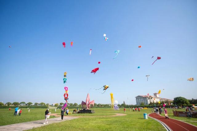 国庆中秋来上海怎么玩？200多项演出、展览、景点活动等你来解锁！