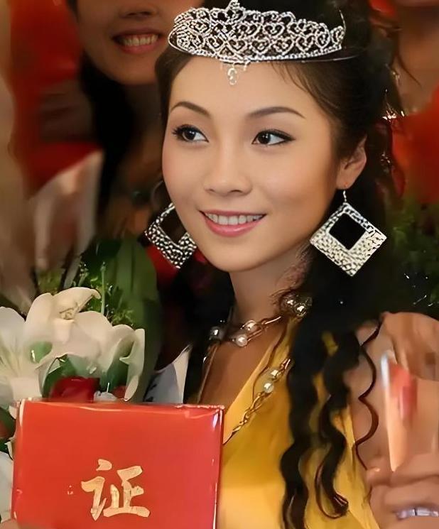 “买英国精子生3娃”的山东女人，7年后现状曝光，一年百万开销