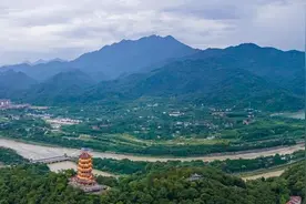 四川省21个市州的面积、户籍人口、常住人口和2023年GDP图片