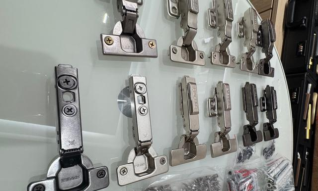 全屋定制的“隐形坑”——铰链！这5点不注意，商家坑你没商量！