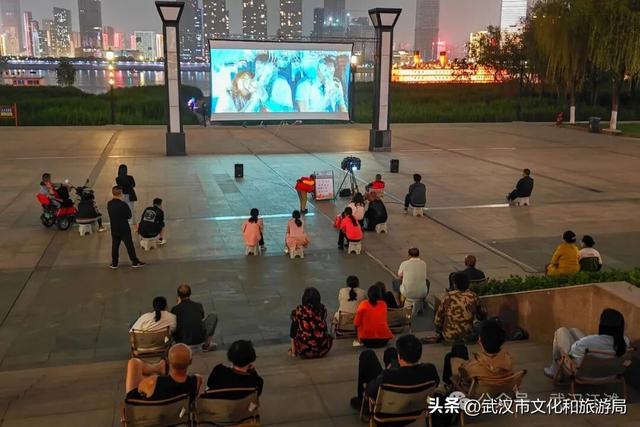 大学四年，如何玩转武汉江滩？新生必看→
