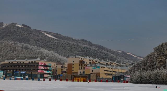 崇礼雾凇美如画