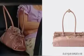 合肥交通局“亮证女”手拎普拉达违规执法，网友分析其动机有两点图片