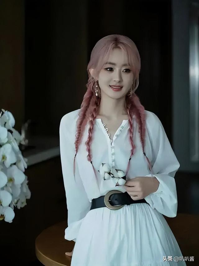 官方发文，高调官宣38岁赵丽颖喜讯	，让冯绍峰和整个娱乐圈沉默了