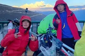 我，95后，带11岁外甥骑行川藏线，两人背包分别重达170斤和70斤图片