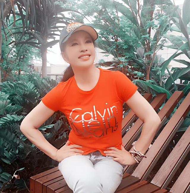 钱再多有什么用？75岁刘晓庆的现状，给所有中老年人提了个醒
