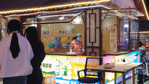 看到第几家你馋哭了🤔嘉峪关居然有这么多夜市？！快来选出你最中意的！
