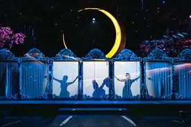 春节10天，武汉这里放七彩祥云烟花！图片