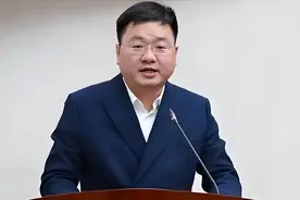 三只羊卢文庆为什么被叫做邢道荣？邢道荣到底是什么梗？图片