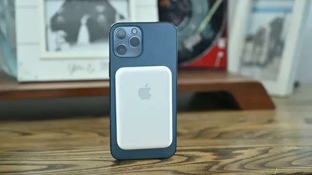 苹果新发布iPhone Air的惊艳与隐忧